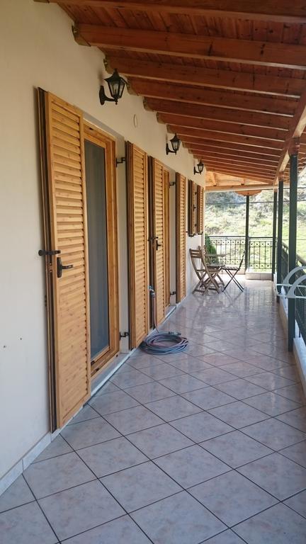 Cave Apartments Ioannina Ruang foto